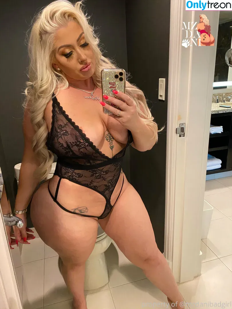 mzdanibadgirl nude photo #0232 (mzdanient)