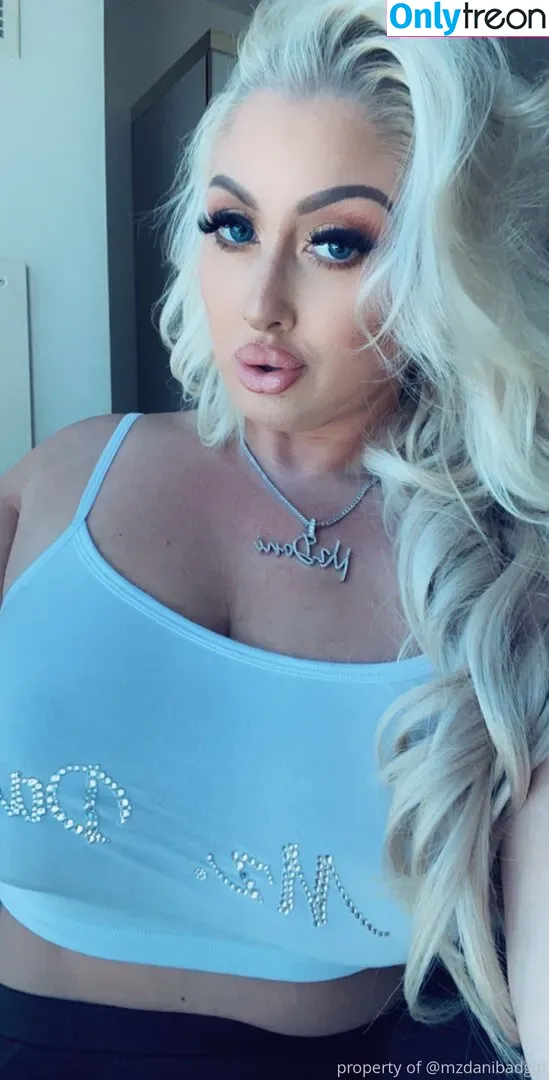 mzdanibadgirl nude photo #0235 (mzdanient)