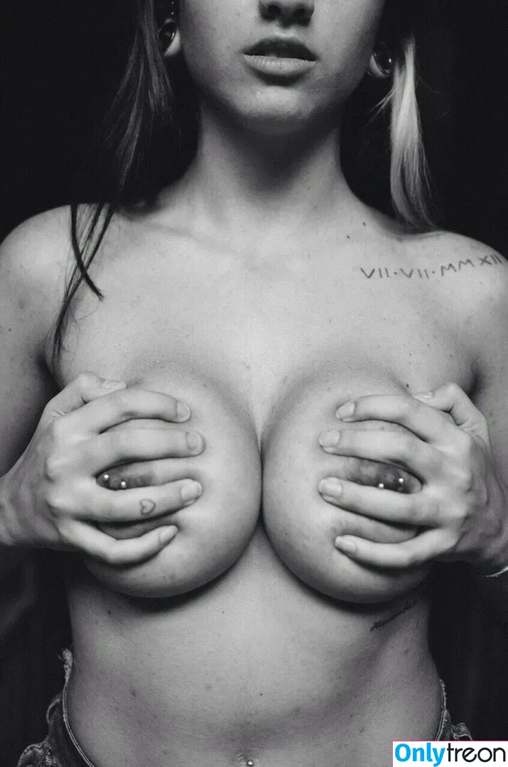 n4ubae nude photo #0052 (Allani Suicide / Francine Romero / Not4you / nyebae_)