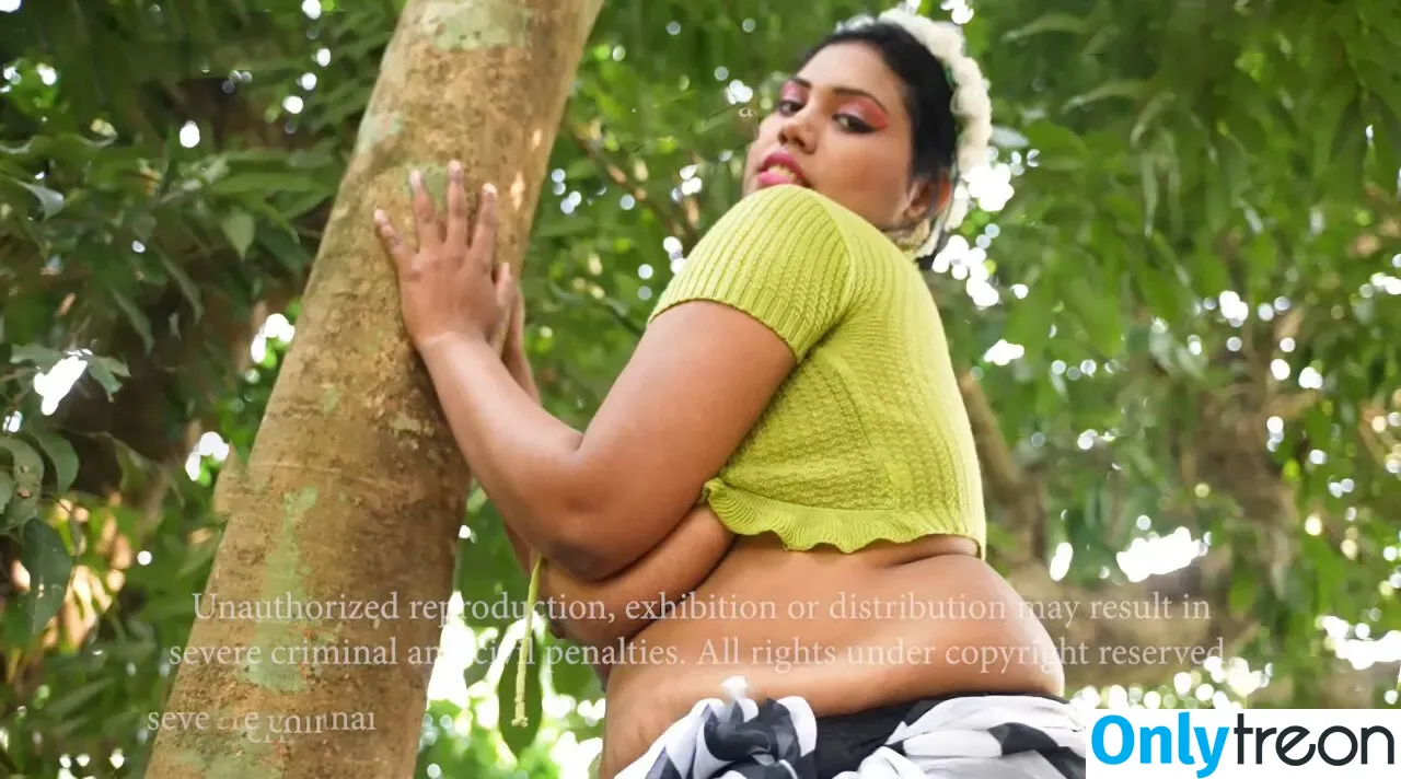 Naari Magazine nude photo #0188 (Indian / NARILUVSU / naarimagazine)
