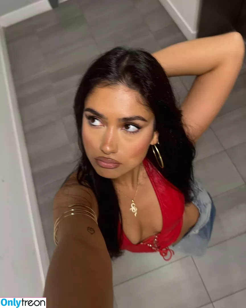 Naaz Torbati голая photo #0124 (naaztorbati)