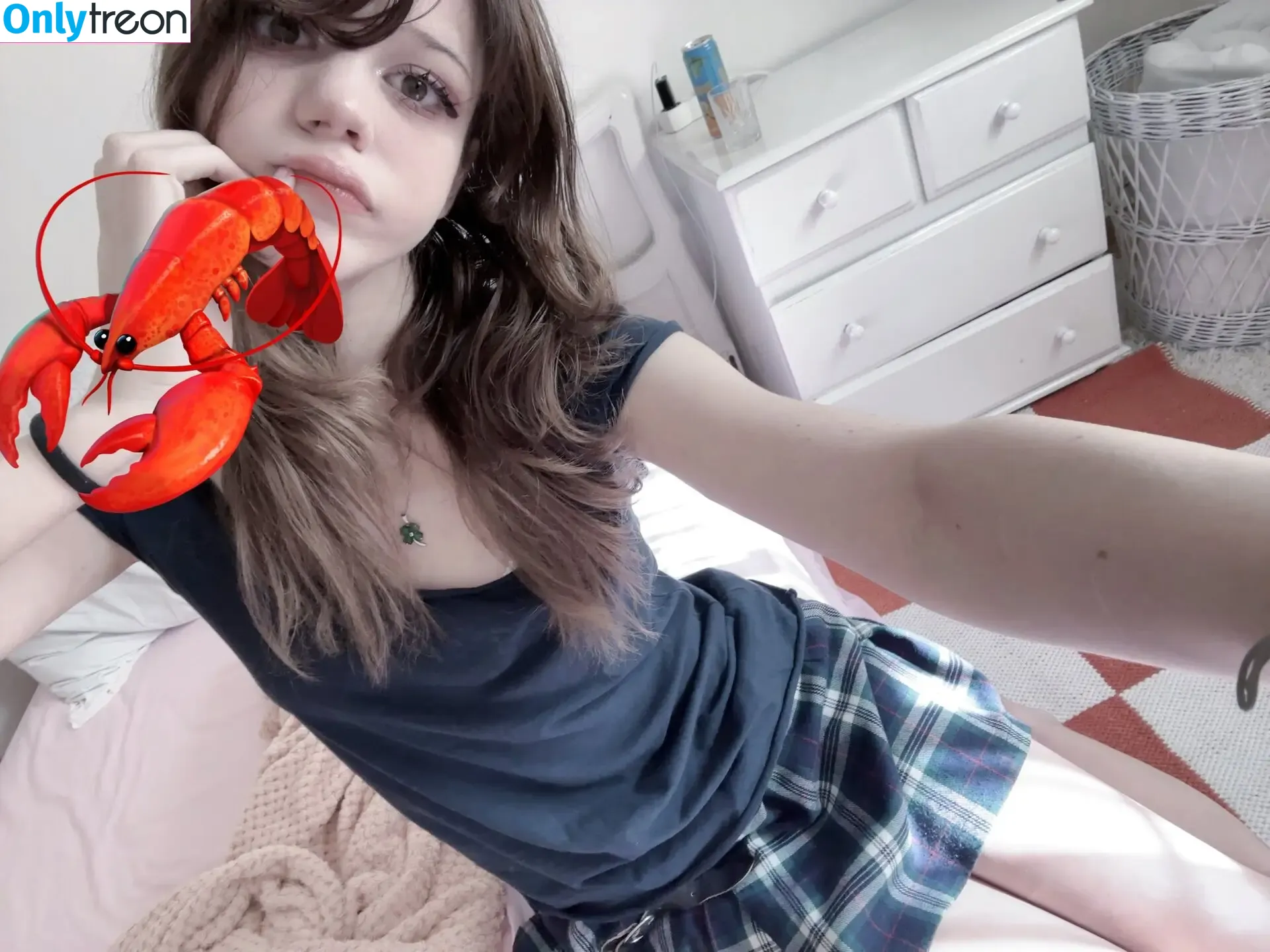 nadecola9 nude photo #0200 (Dizzy)