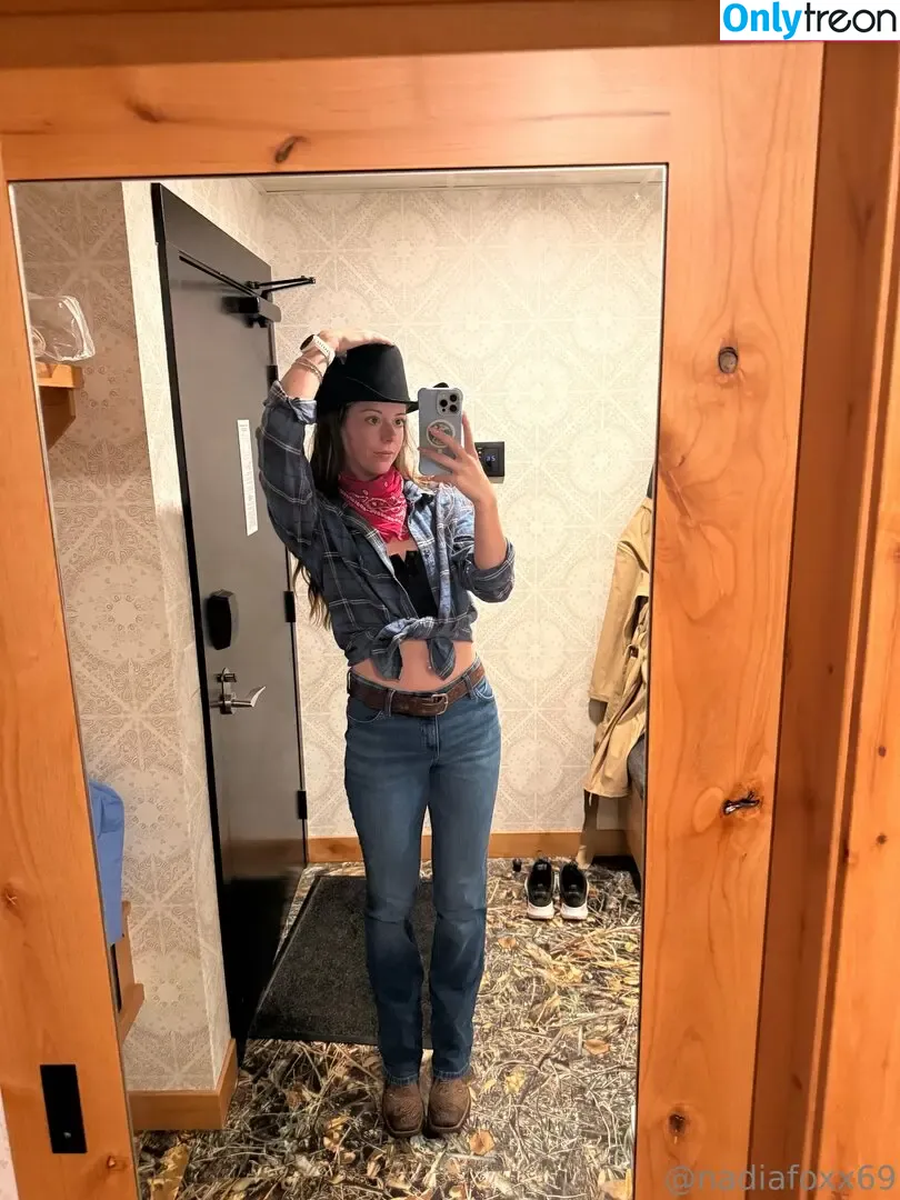 nadiafoxx69 голая photo #0292 (nadiafoxx69)