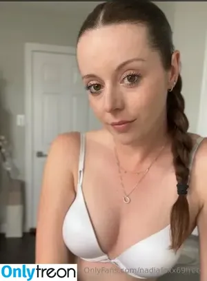 nadiafoxx69free / nadiafoxx69 фото голая #0013