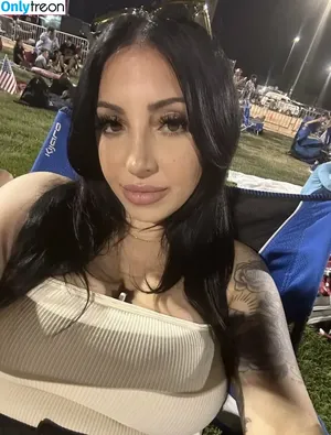 nadianaughty1 / nadiaisnaughty / nadianaughtyy nude photo #0007