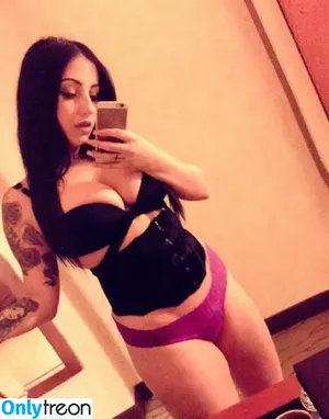 nadianaughty1 / nadiaisnaughty / nadianaughtyy nude photo #0018