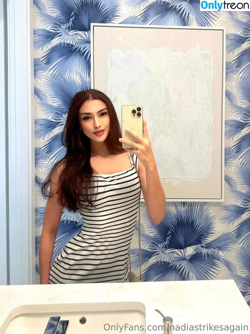 nadiastrikesagain nude photo #0066 (biggnadzz)