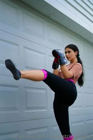 nadiastrikesagain / nadiaaltinbas nude photo #0008