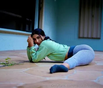nadiastrikesagain / nadiaaltinbas nude photo #0022