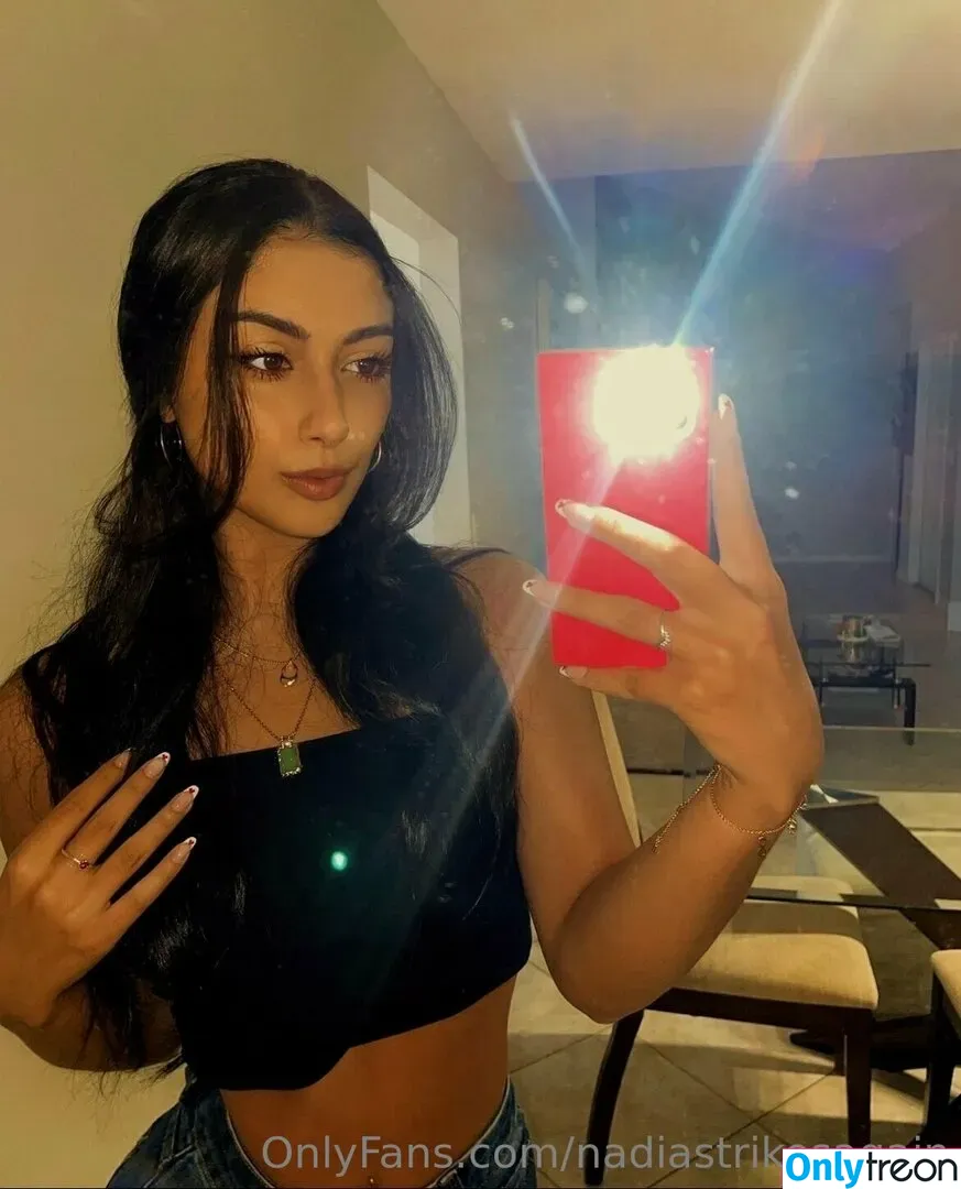 nadiastrikesagain nude photo #0003 (nadiaaltinbas)