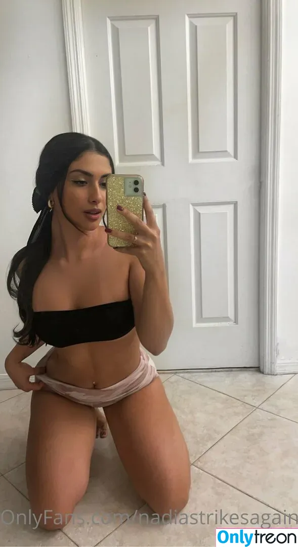nadiastrikesagain nude photo #0034 (nadiaaltinbas)