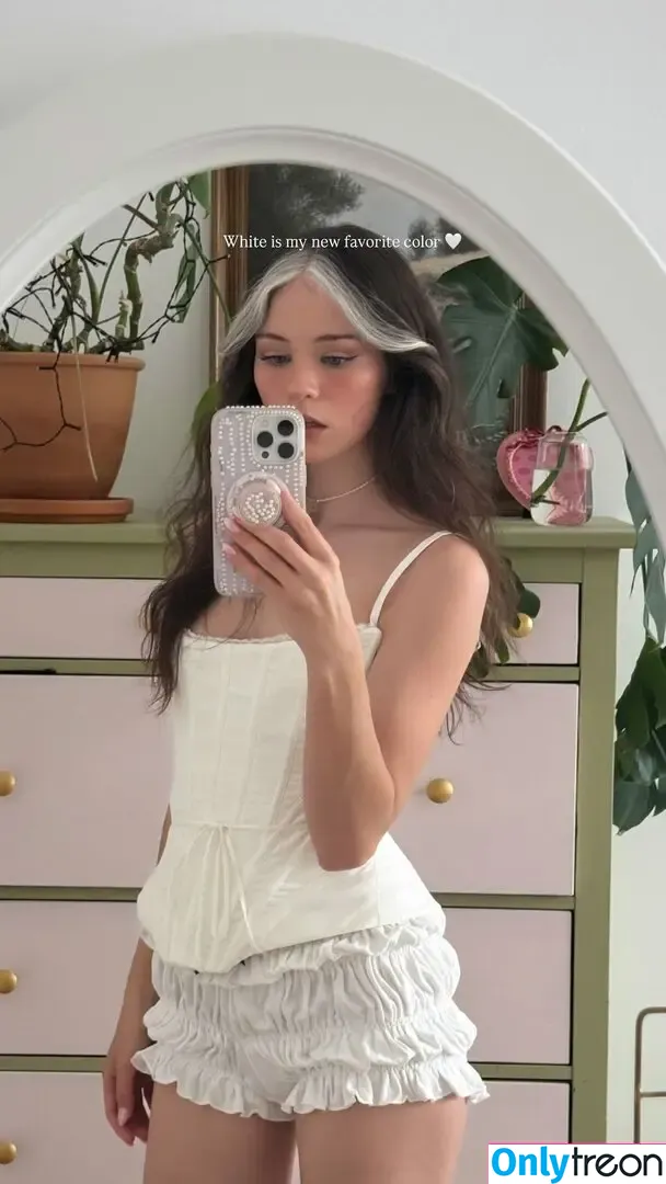 Nadine Breaty nude photo #0221 (nadinebreaty / nadinenight)