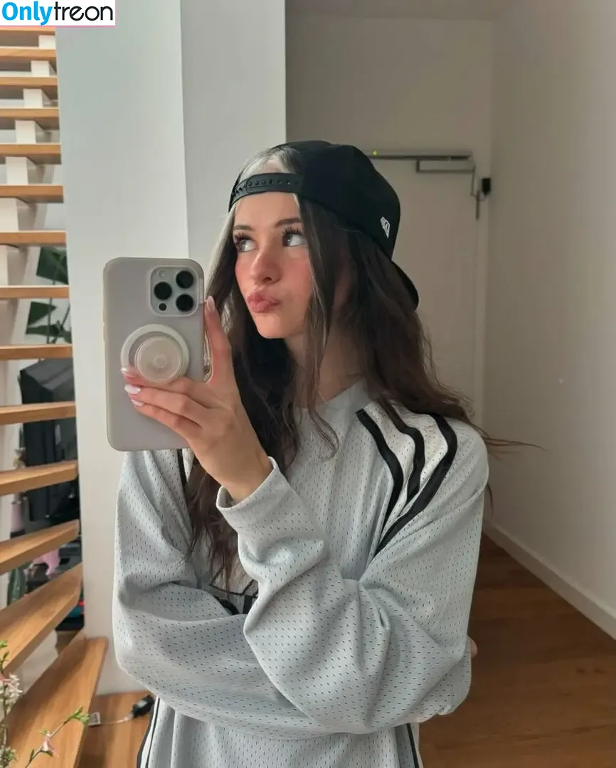 Nadine Breaty nude photo #0223 (nadinebreaty / nadinenight)