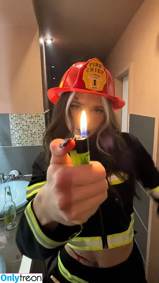 Nadine Breaty nude photo #0255 (nadinebreaty / nadinenight)