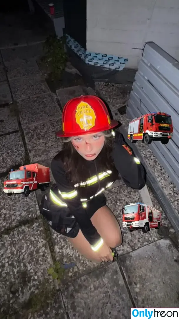 Nadine Breaty nude photo #0256 (nadinebreaty / nadinenight)