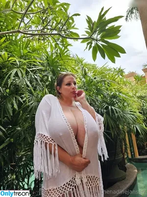 Nadine Jansen / nadinejansenofficial / thenadinejansen nude photo #3725
