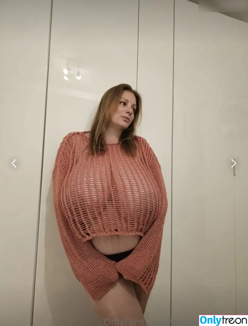 Nadine Jansen nude photo #3719 (nadinejansenofficial / thenadinejansen)