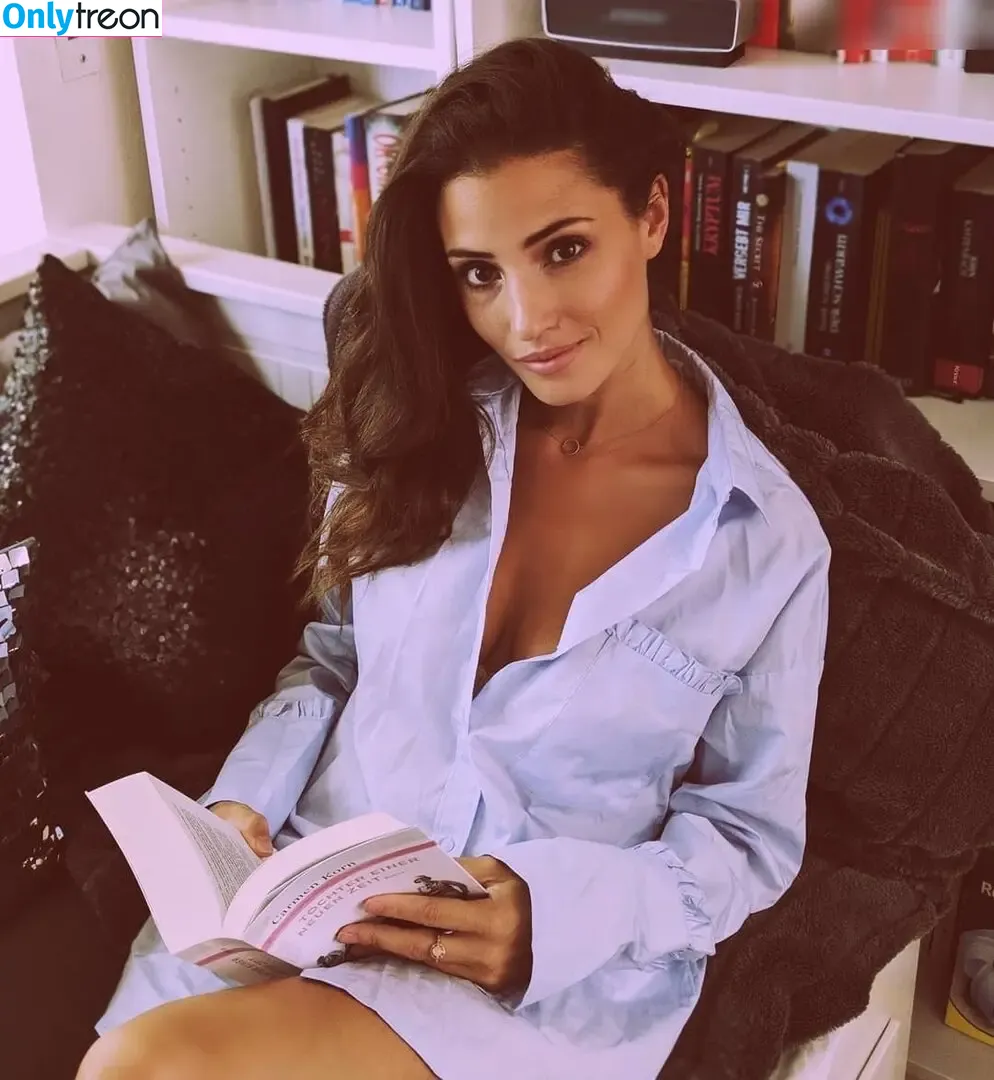Nadine Menz nude photo #0076 (nadinemenz)