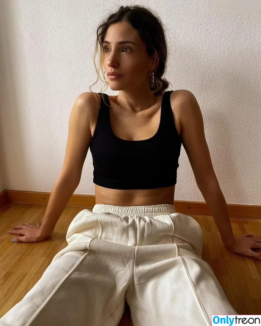 Nadine Menz голая photo #0083 (nadinemenz)