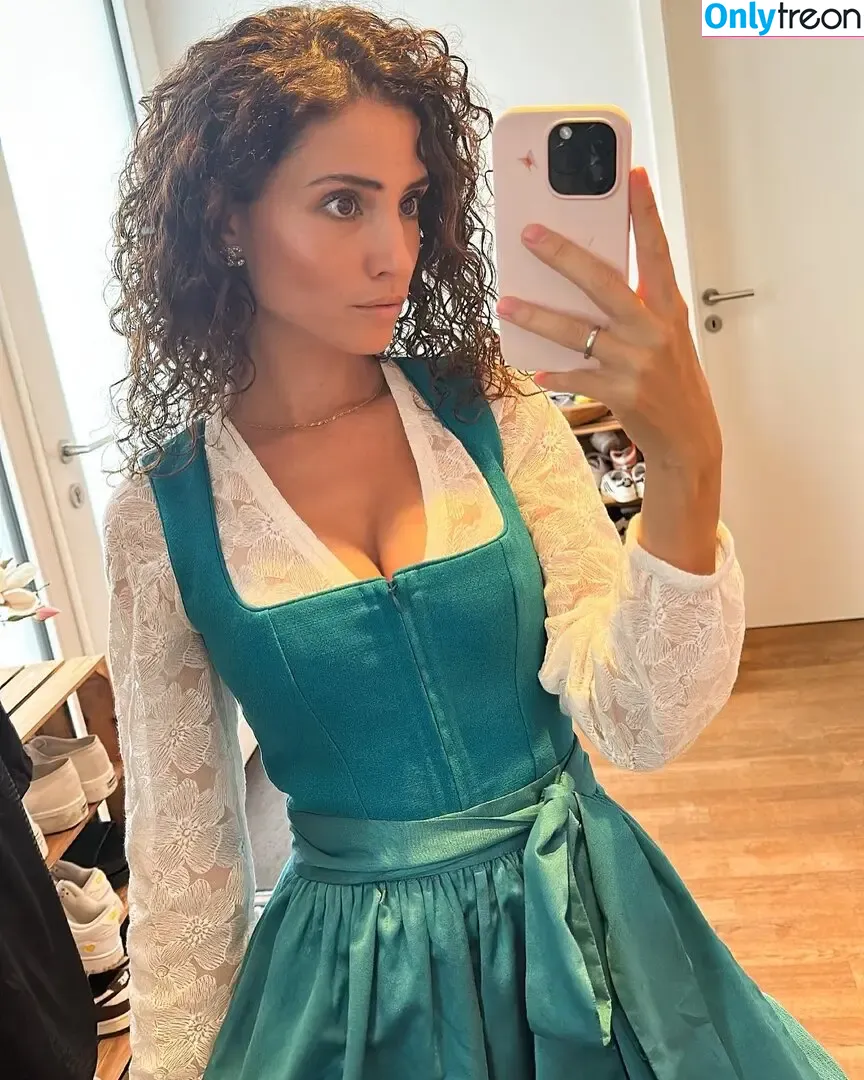 Nadine Menz nude photo #0165 (nadinemenz)