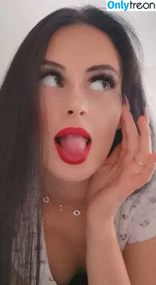 Nadine Muth/Müller nude photo #0001 (Nadine Muth/Müller)