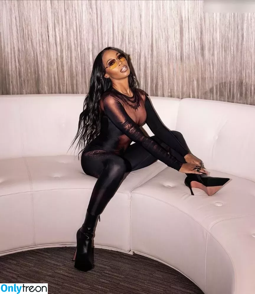 Nafessa Williams nude photo #0028 (deewilliams / nafessawilliams)