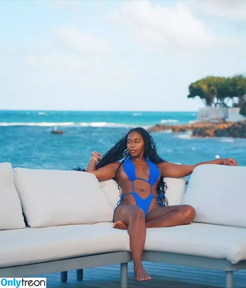 Nafessa Williams nude photo #0041 (deewilliams / nafessawilliams)