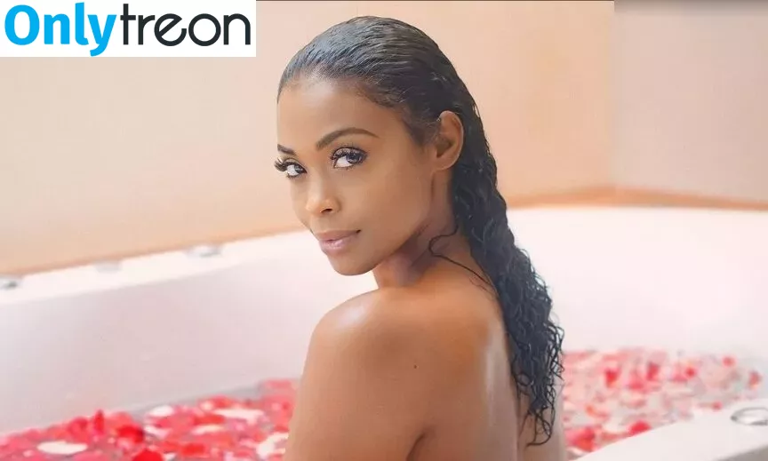 Nafessa Williams nude photo #0051 (deewilliams / nafessawilliams)