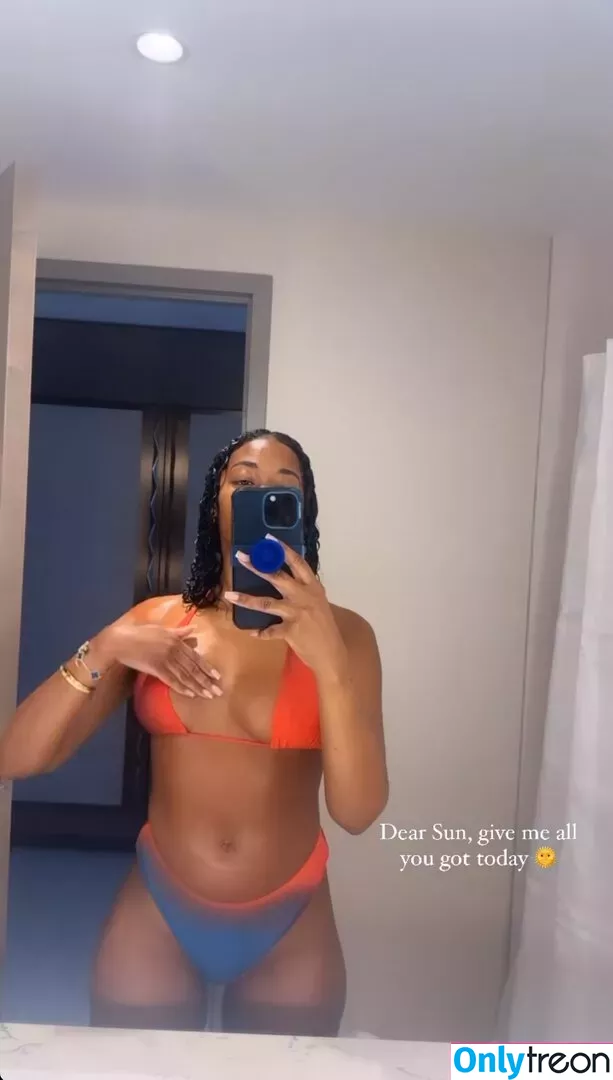 Nafessa Williams nude photo #0055 (deewilliams / nafessawilliams)
