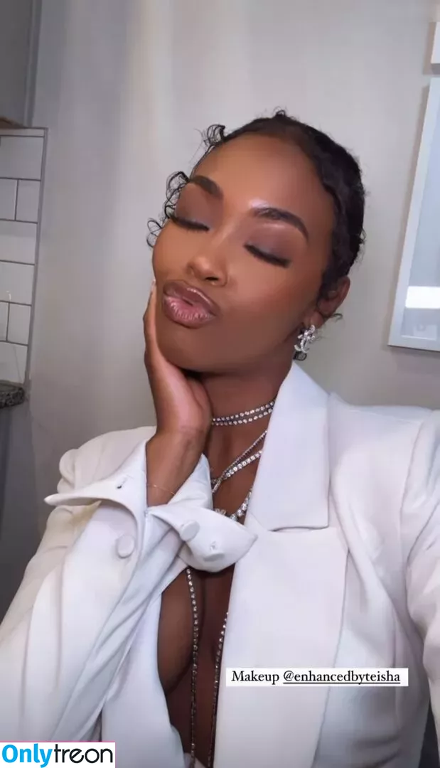 Nafessa Williams nude photo #0061 (deewilliams / nafessawilliams)