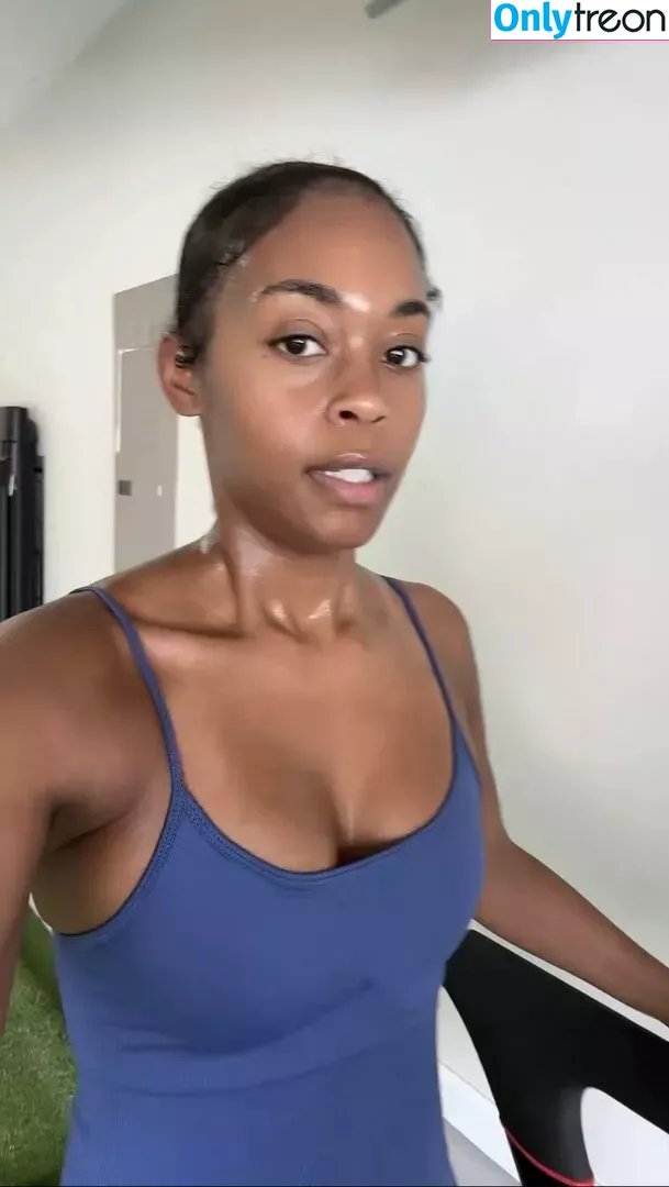 Nafessa Williams nude photo #0071 (deewilliams / nafessawilliams)