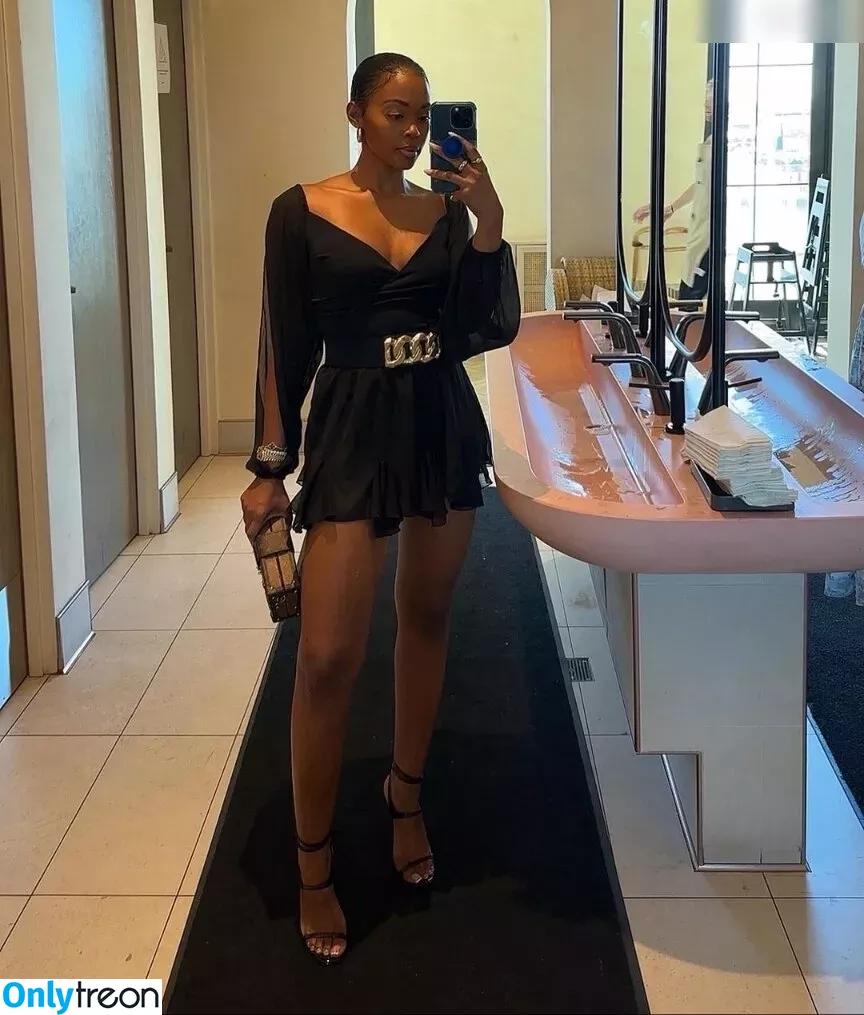 Nafessa Williams nude photo #0088 (deewilliams / nafessawilliams)