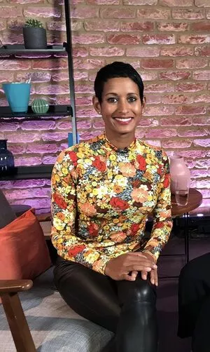 Naga Munchetty / tvnaga фото голая #0011