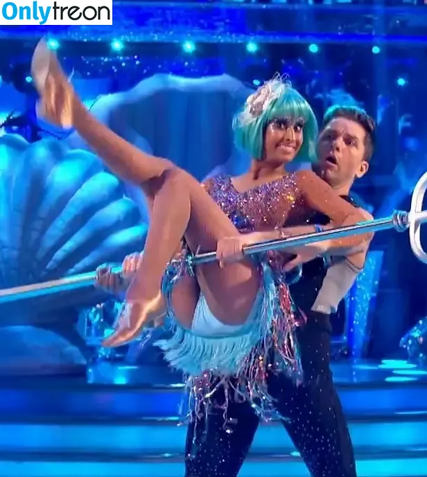 Naga Munchetty голая photo #0024 (tvnaga)