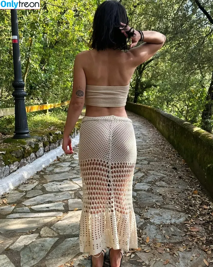 nagoreiturregii nude photo #0021 (nagoreeiturregi)