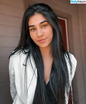 Naila Iqbal / NylaWHO / NylaWHO1 / alienalianz nude photo #0004