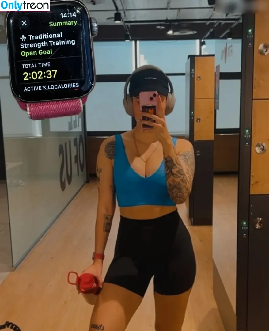 Nainablabla nude photo #0009 (Nainablabla)