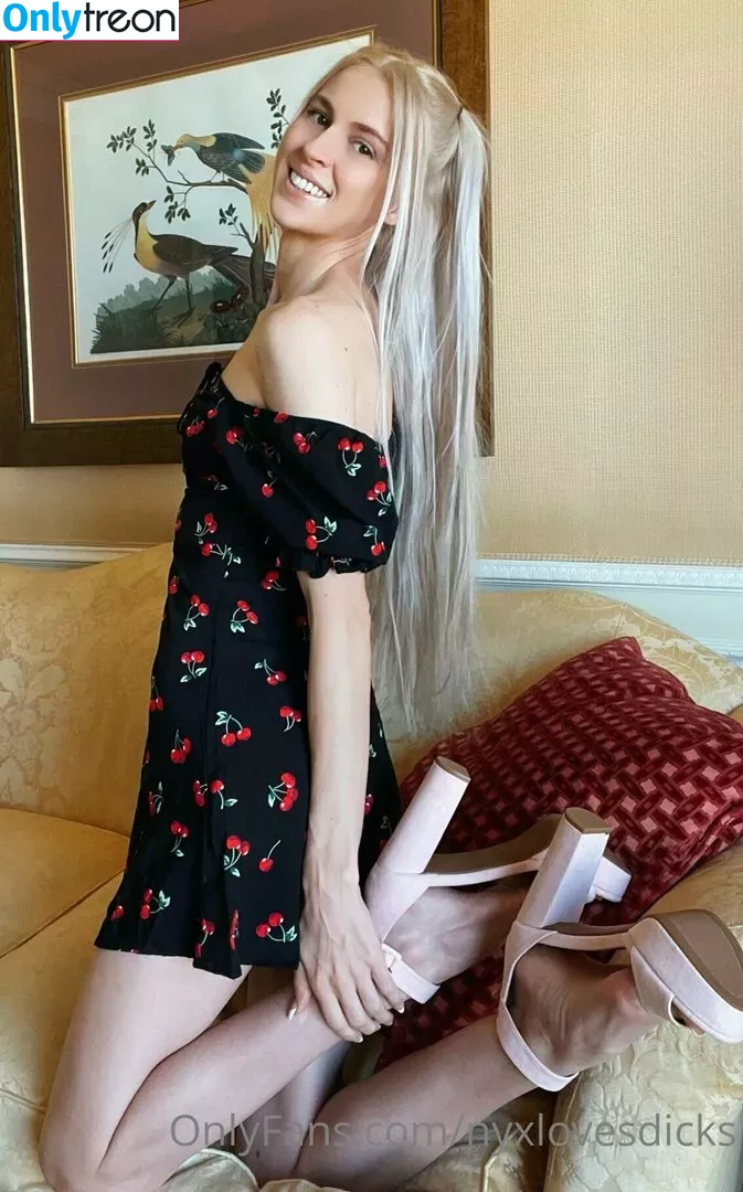 nakednicolenyx nude photo #0003 (__nickinicole__)