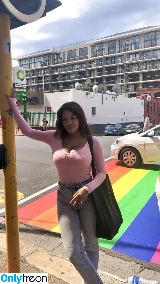 Nakishka nude photo #0040 (yeaimdatbitch2)