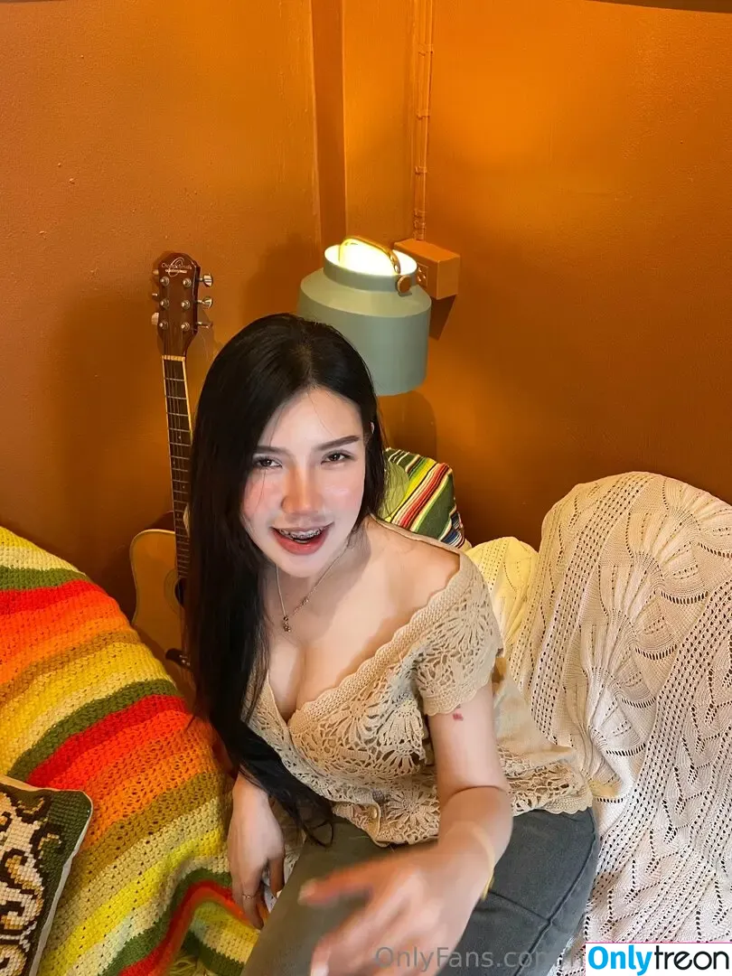 nam093178 nude photo #0079 (awkwardturtlesaywhat89)