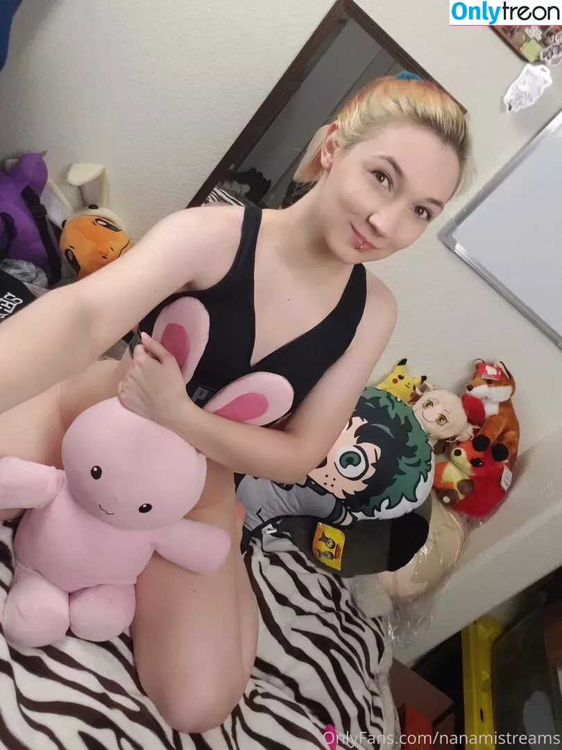 nanamistreams nude photo #0018 (nanamistreams)