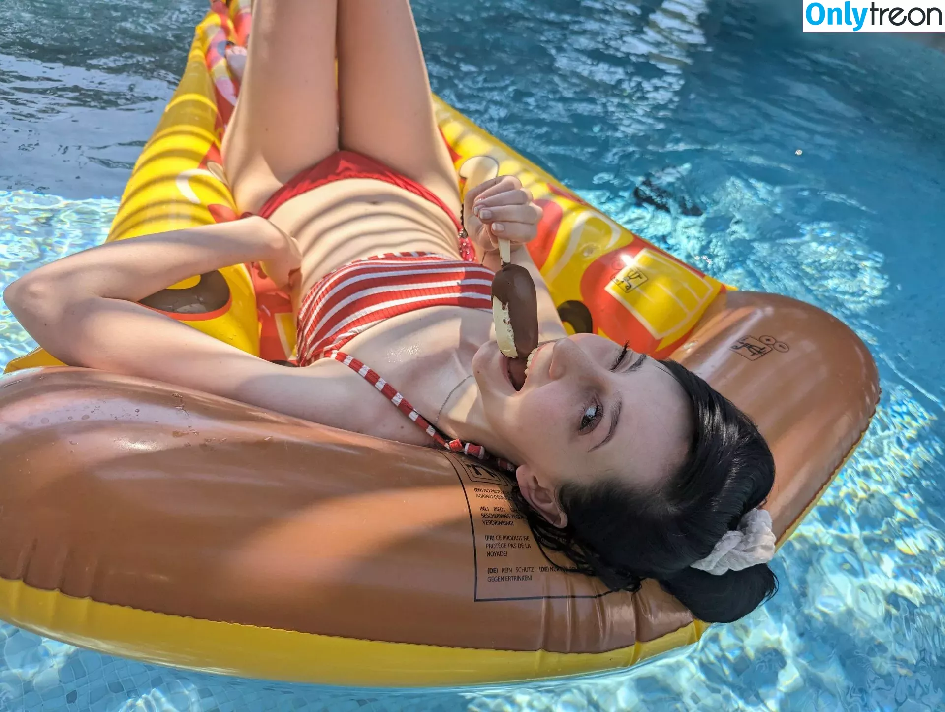 Nananightray nude photo #0167 (nsaneee)