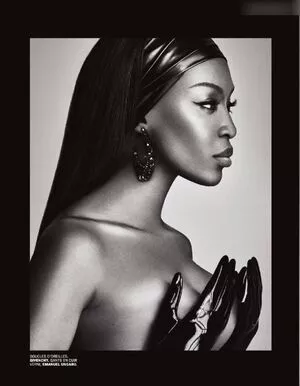 Naomi Campbell / NaomiCampbell / misscampbell / naomi nude photo #0018