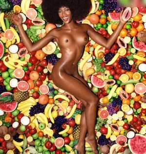 Naomi Campbell / NaomiCampbell / misscampbell / naomi nude photo #0151