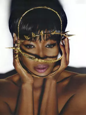 Naomi Campbell / NaomiCampbell / misscampbell / naomi nude photo #0184