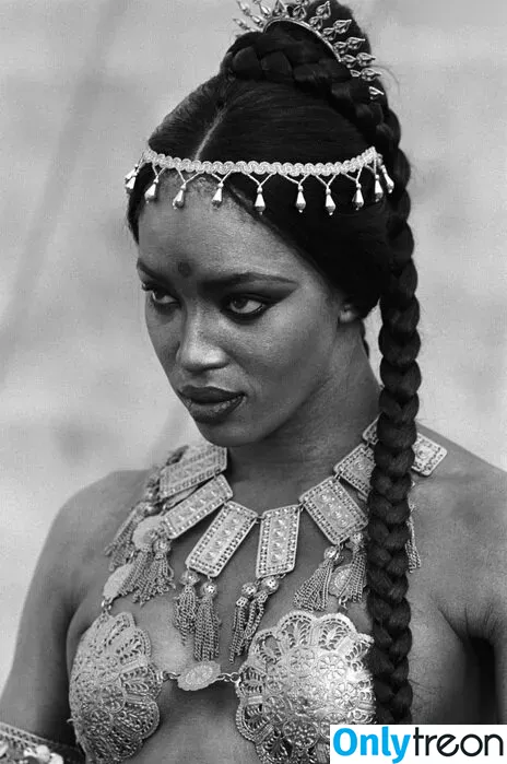 Naomi Campbell голая photo #0155 (NaomiCampbell / misscampbell / naomi)