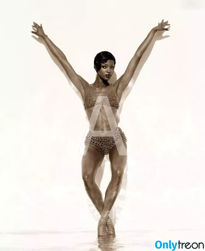 Naomi Campbell nude photo #0203 (NaomiCampbell / misscampbell / naomi)