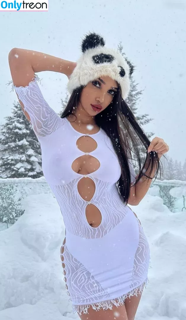 Naomi De Crescenzo nude photo #0029 (naomidecrescenzoreal)