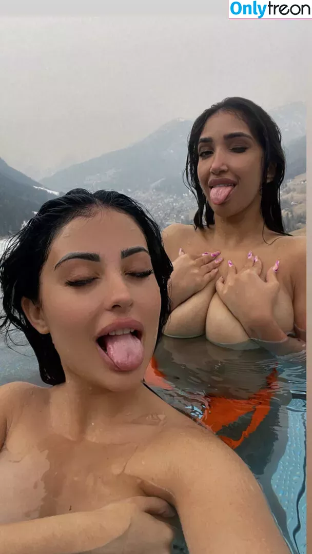 Naomi De Crescenzo nude photo #0031 (naomidecrescenzoreal)