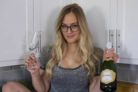 Naomi Kyle / NaomiKyle / thenaomikyle фото голая #0089